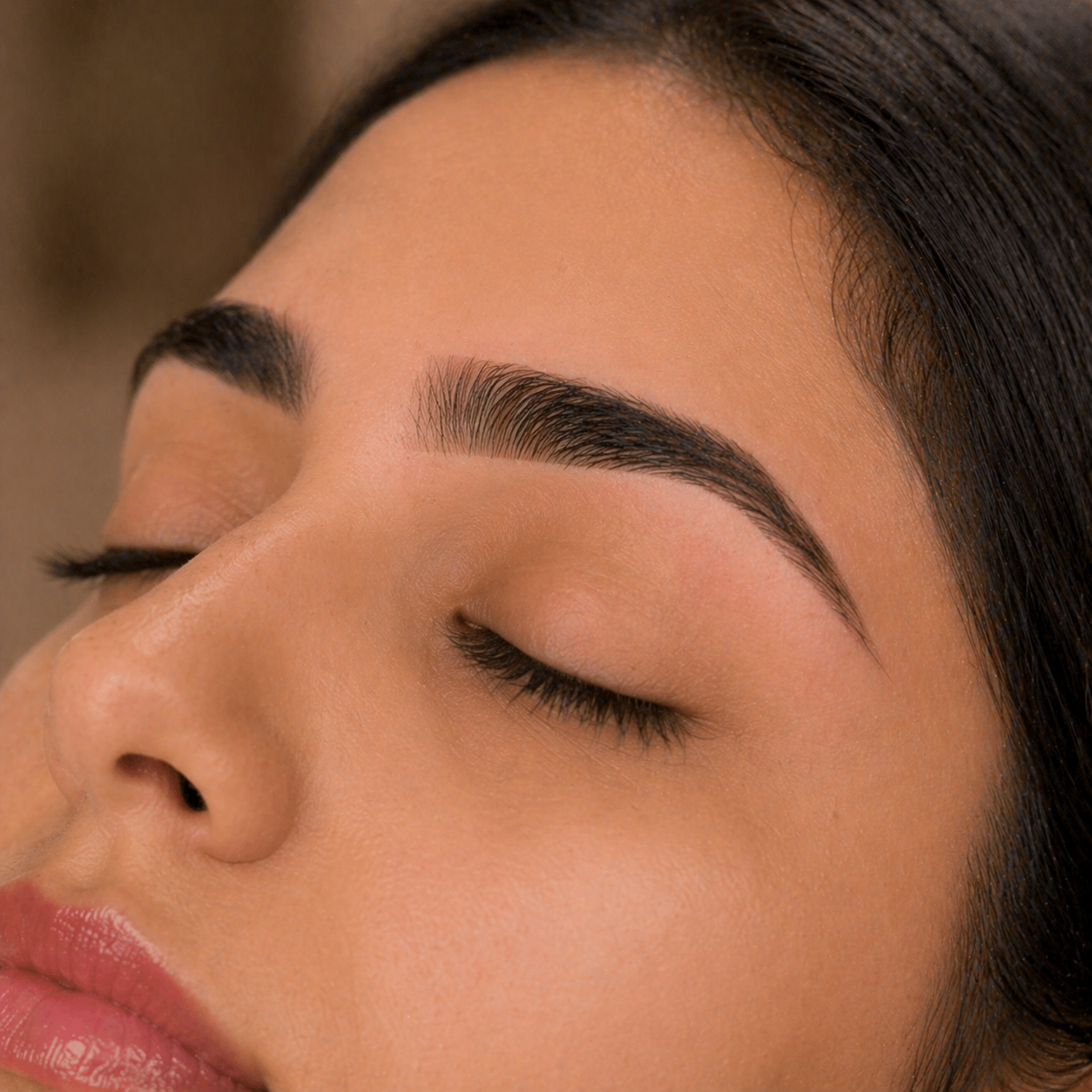 Eyebrows Thread
